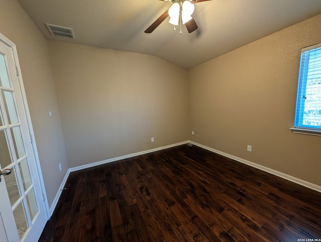 1337 LAUREN ST, New Braunfels, TX 78130