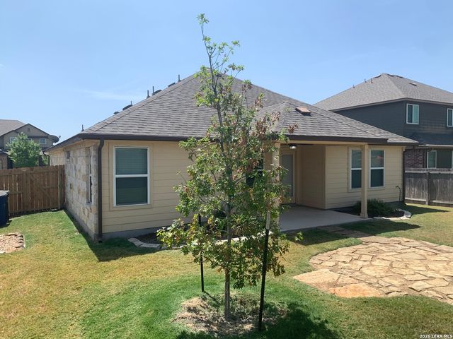 1337 LAUREN ST, New Braunfels, TX 78130