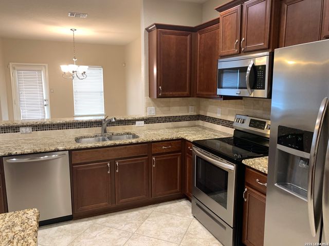 1337 LAUREN ST, New Braunfels, TX 78130