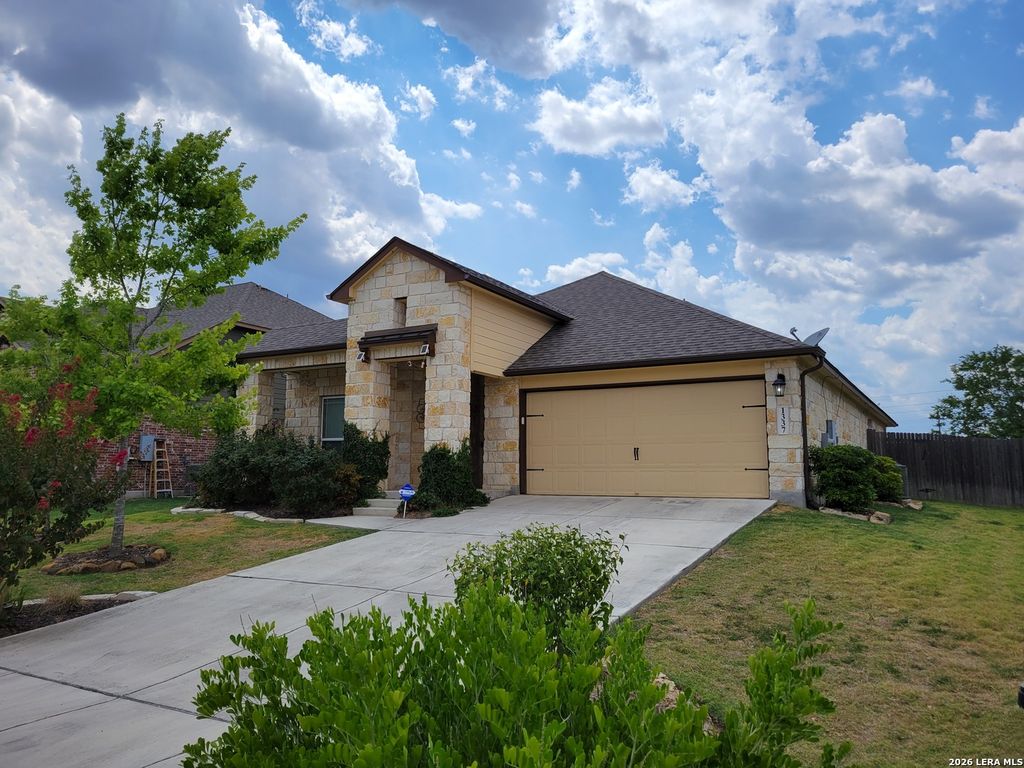 1337 LAUREN ST, New Braunfels, TX 78130