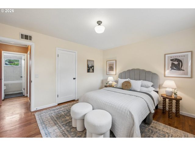5216 N FESSENDEN St, Portland, OR 97203