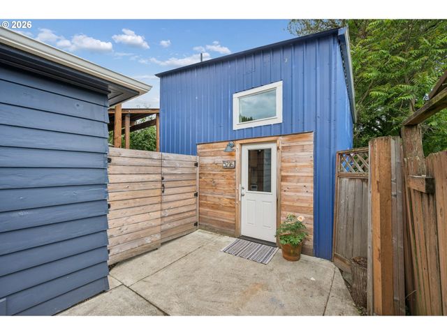5216 N FESSENDEN St, Portland, OR 97203