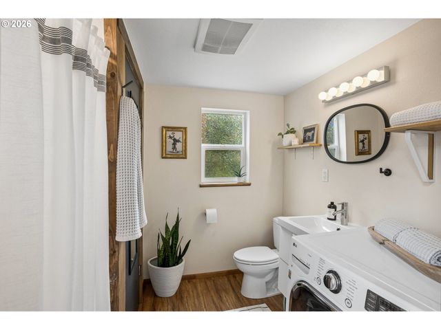 5216 N FESSENDEN St, Portland, OR 97203