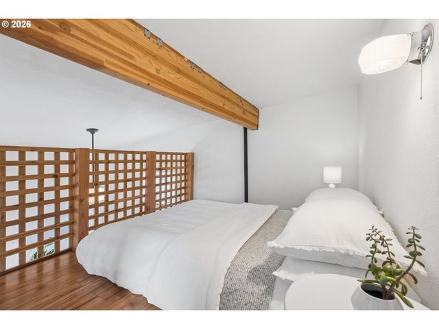 5216 N FESSENDEN St, Portland, OR 97203