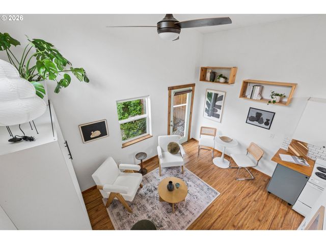 5216 N FESSENDEN St, Portland, OR 97203