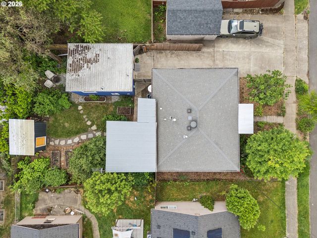 5216 N FESSENDEN St, Portland, OR 97203