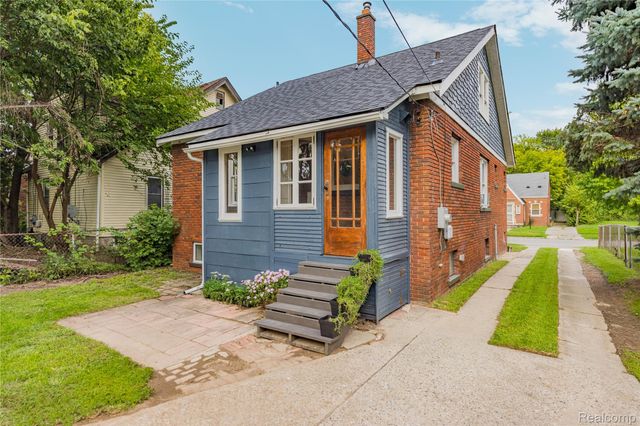 11351 Mettetal Street, Detroit, MI 48227