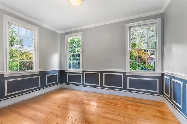 4 Mcdonald Farm Rd, Wakefield, MA 01880