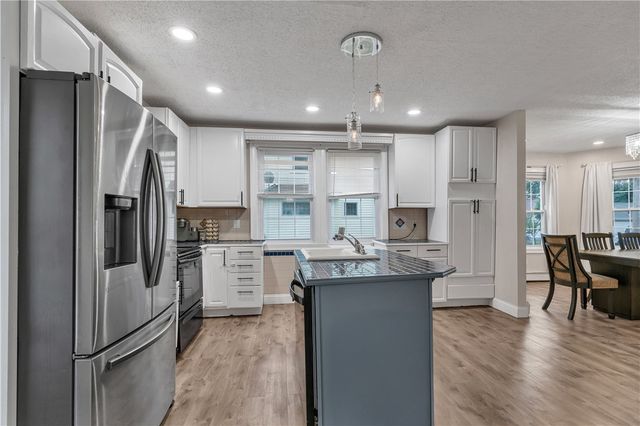 86 Westwood Avenue, Cranston, RI 02905