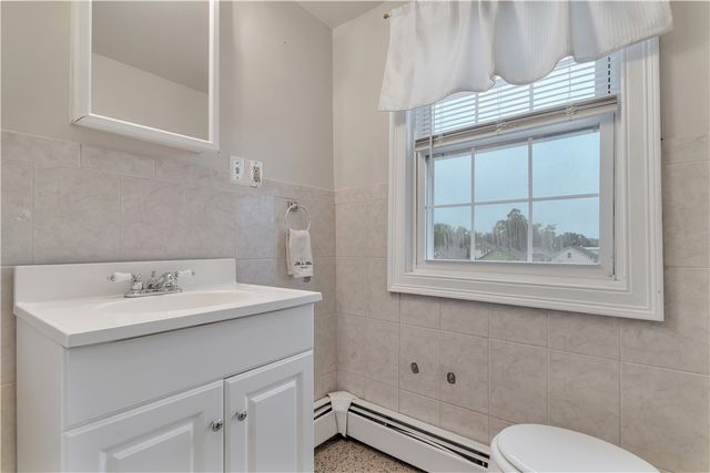 86 Westwood Avenue, Cranston, RI 02905