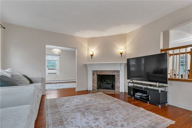 86 Westwood Avenue, Cranston, RI 02905