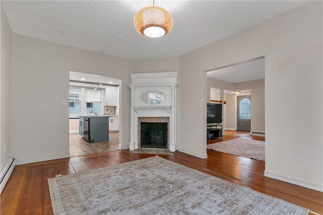 86 Westwood Avenue, Cranston, RI 02905
