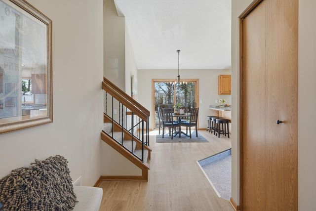 9227 79th Street S, Cottage Grove, MN 55016