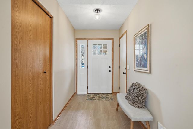 9227 79th Street S, Cottage Grove, MN 55016