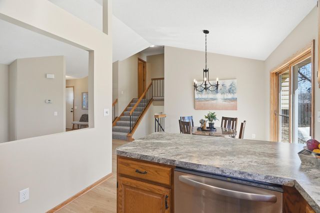 9227 79th Street S, Cottage Grove, MN 55016