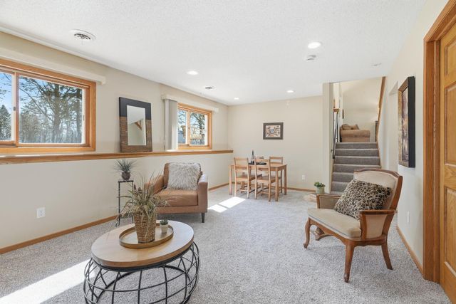 9227 79th Street S, Cottage Grove, MN 55016