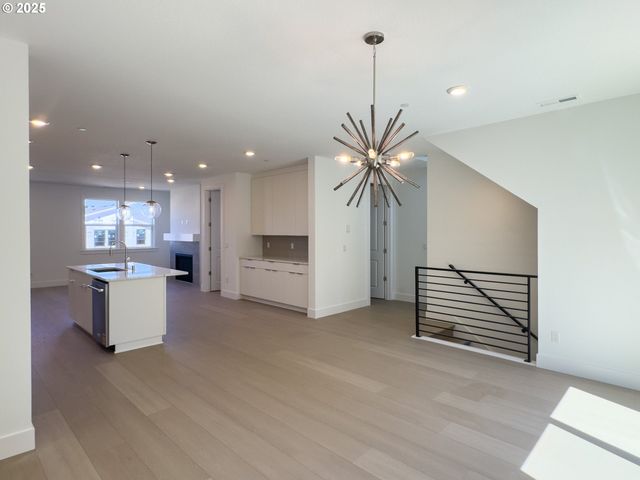 3984 Nw 64TH Ave, Camas, WA 98607
