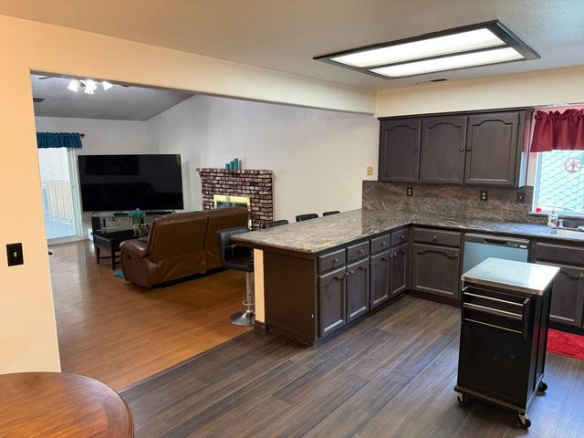 3383 N Forestiere Avenue, Fresno, CA 93722