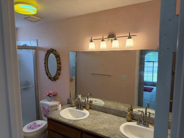 3383 N Forestiere Avenue, Fresno, CA 93722