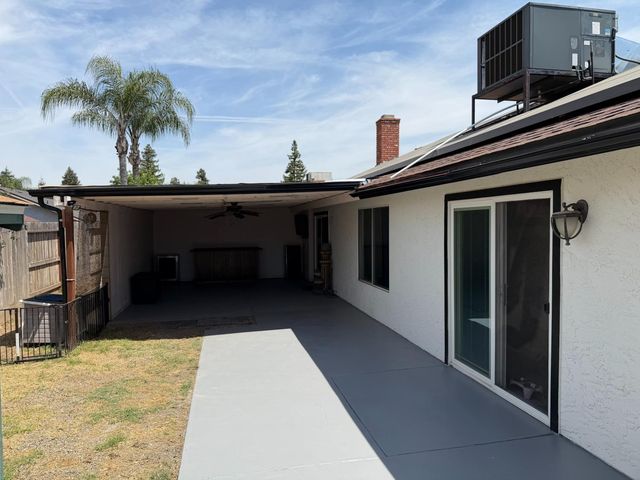 3383 N Forestiere Avenue, Fresno, CA 93722