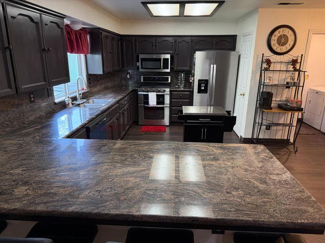 3383 N Forestiere Avenue, Fresno, CA 93722