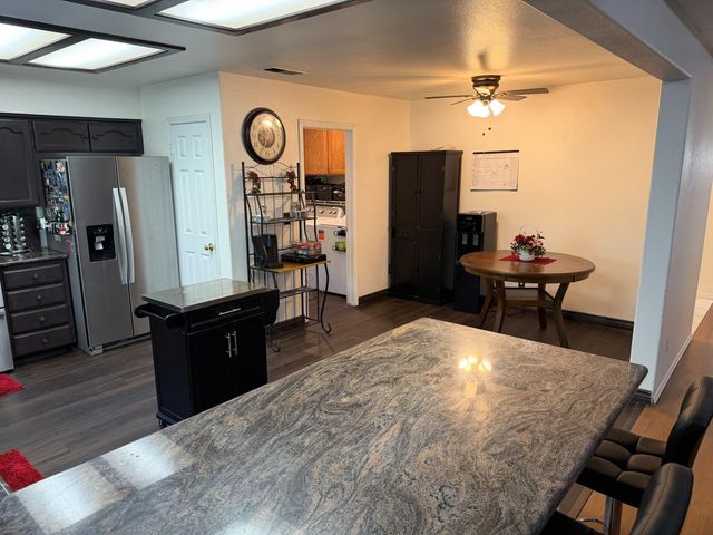 3383 N Forestiere Avenue, Fresno, CA 93722