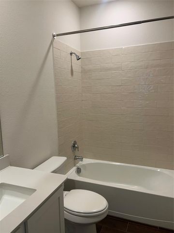 11103 Mustang Trail, Aubrey, TX 76227