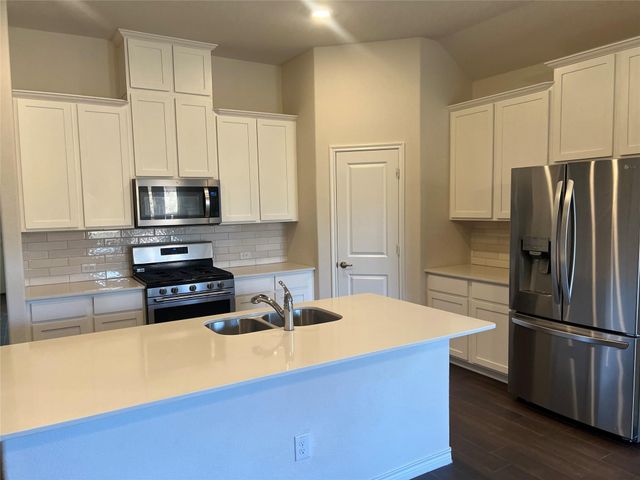 11103 Mustang Trail, Aubrey, TX 76227