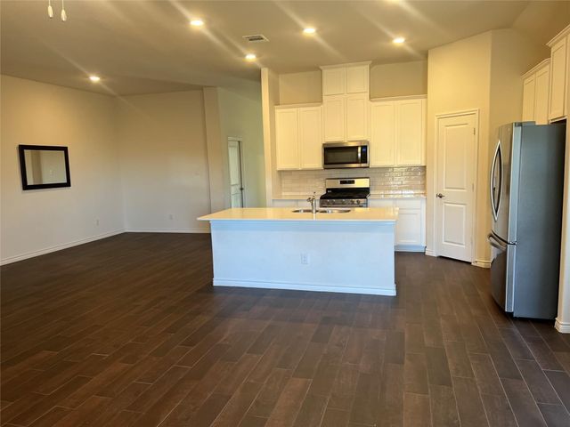 11103 Mustang Trail, Aubrey, TX 76227