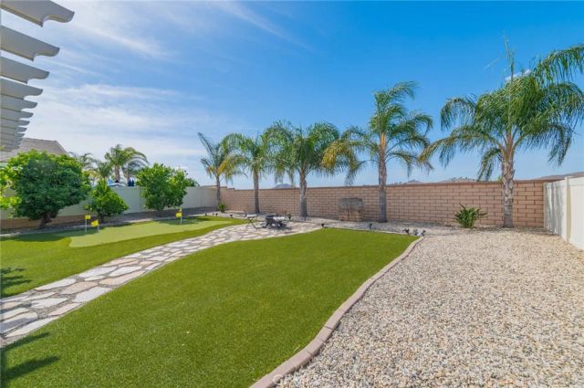 24780 Prairie Trail Court, Menifee, CA 92584