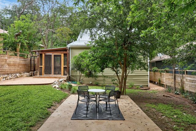 2503 Bryan ST, Austin, TX 78702