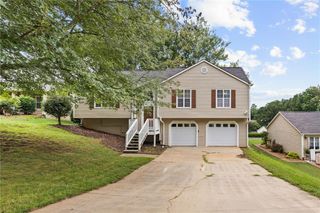 220 Magnolia Tree Court, Alpharetta, GA 30022