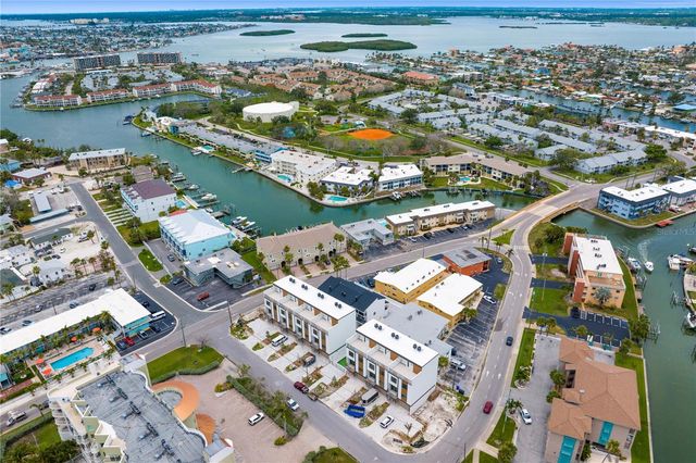 11605 1ST STREET E A1, Treasure Island, FL 33706