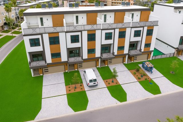 11605 1ST STREET E A1, Treasure Island, FL 33706