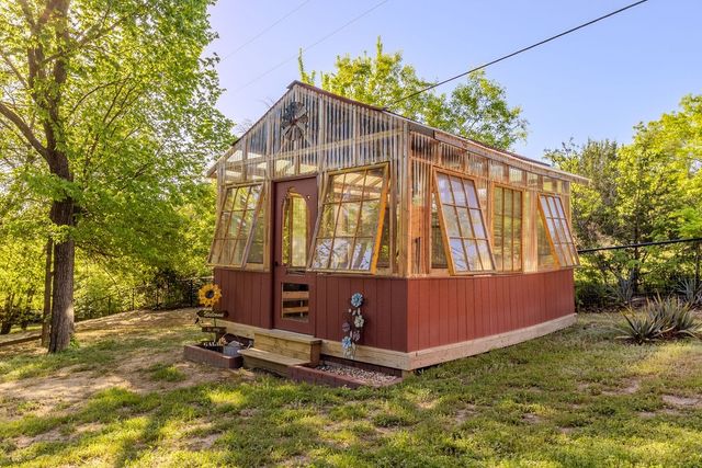 129 Horizon Circle, Azle, TX 76020