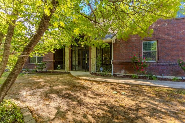 129 Horizon Circle, Azle, TX 76020