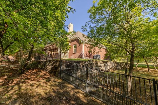 129 Horizon Circle, Azle, TX 76020