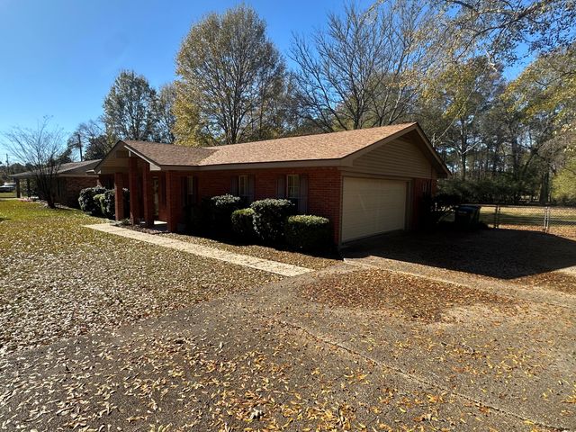15 Kelly Rose Ln., Petal, MS 39465