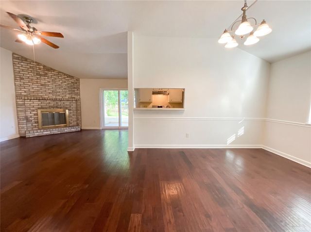 410 E Little Oak Court, Spring, TX 77386