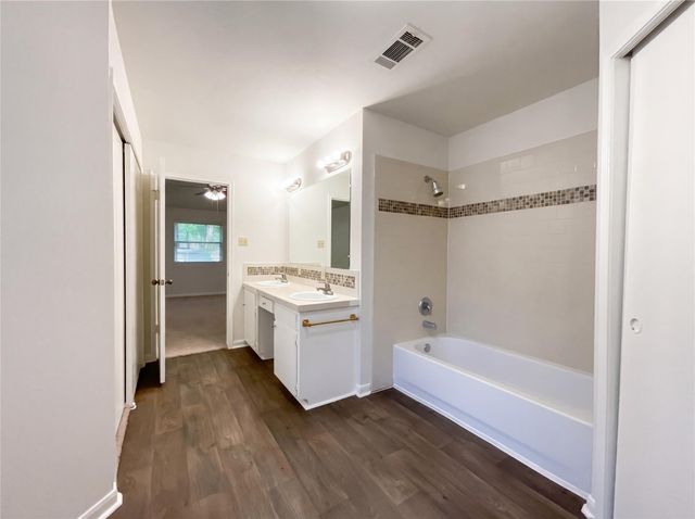 410 E Little Oak Court, Spring, TX 77386