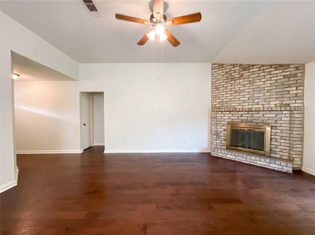 410 E Little Oak Court, Spring, TX 77386