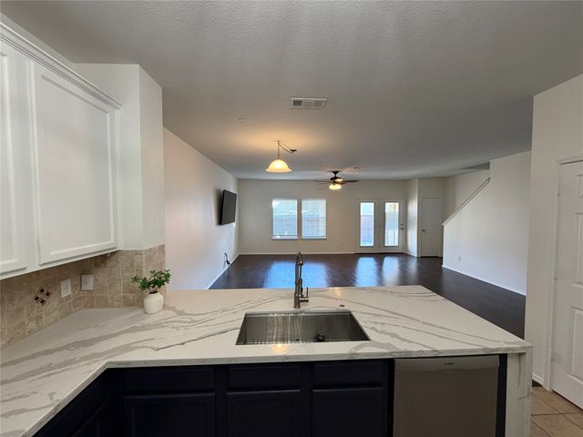 6000 Lost Valley Drive, The Colony, TX 75056