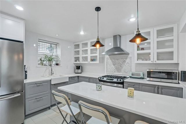 79 N Broadway F, White Plains, NY 10603