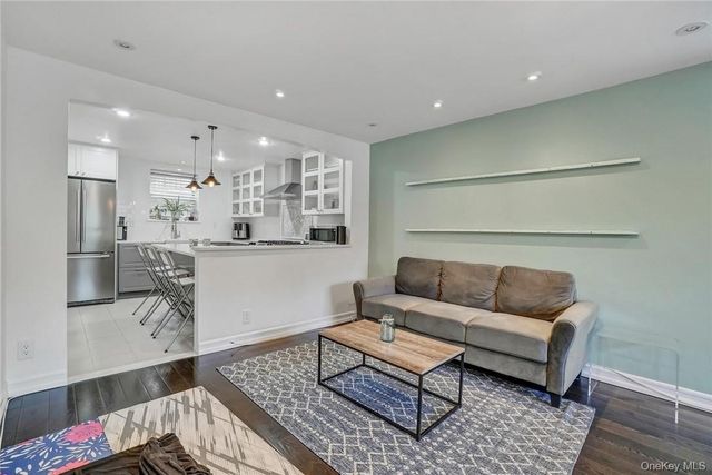 79 N Broadway F, White Plains, NY 10603