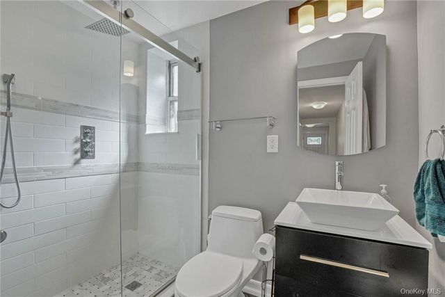 79 N Broadway F, White Plains, NY 10603