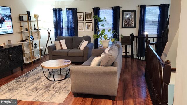 6014 CEDAR POST DR, District Heights, MD 20747