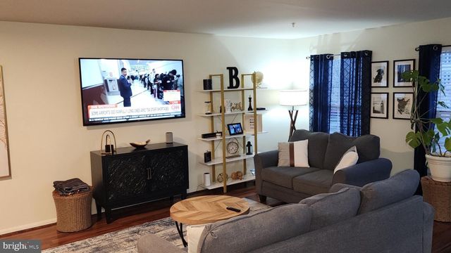 6014 CEDAR POST DR, District Heights, MD 20747