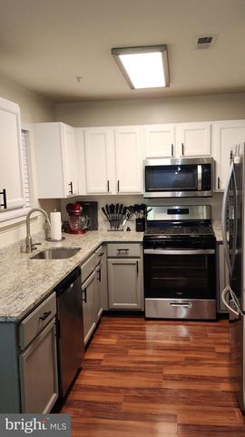 6014 CEDAR POST DR, District Heights, MD 20747