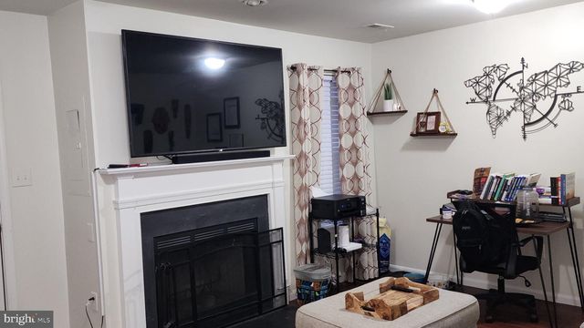 6014 CEDAR POST DR, District Heights, MD 20747