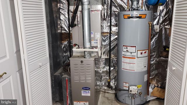 6014 CEDAR POST DR, District Heights, MD 20747